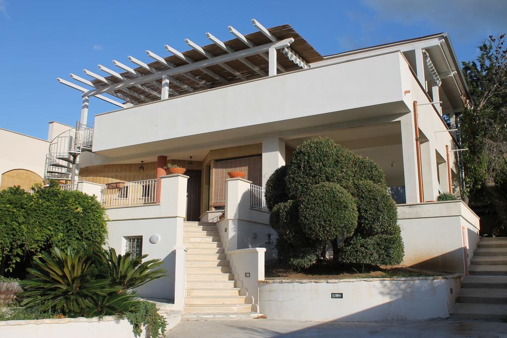 Baia Del Sol Balestrate Villa Bagian luar foto